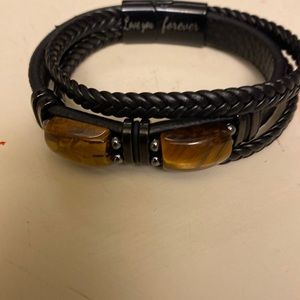 Tiger eye magnetic lock bracelet